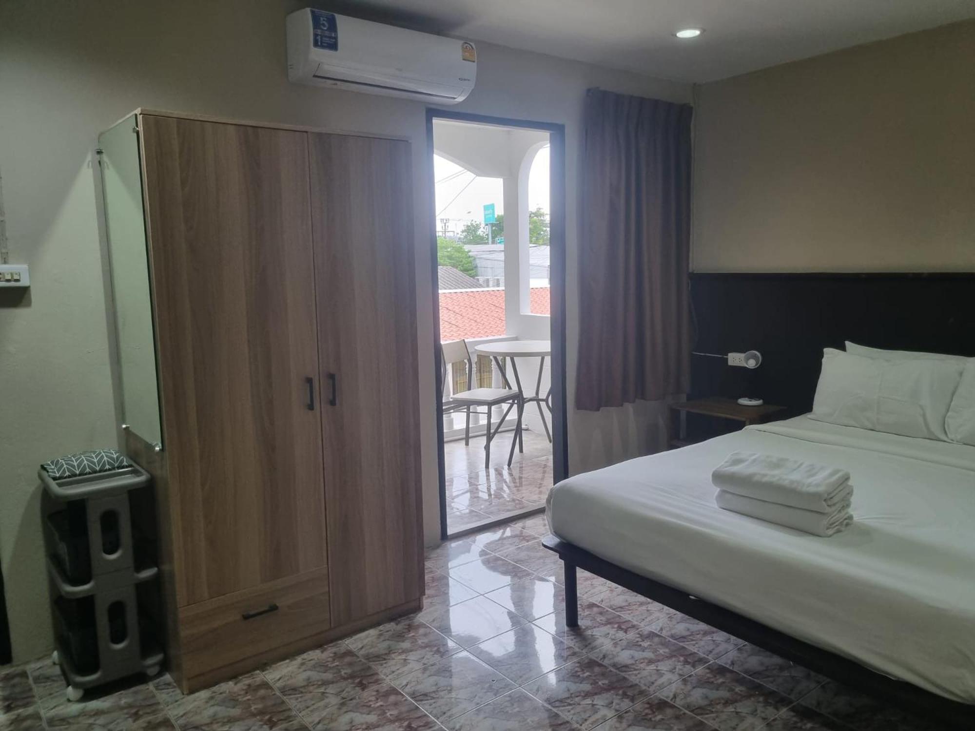 New Breakers Hotel Rawai Exterior photo